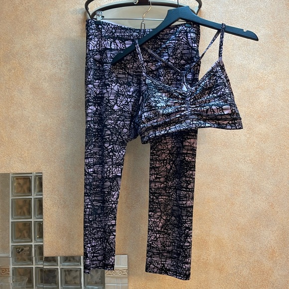 Cowboy Blue V-Neck Sports Bra (Matching leggings sold separately)
